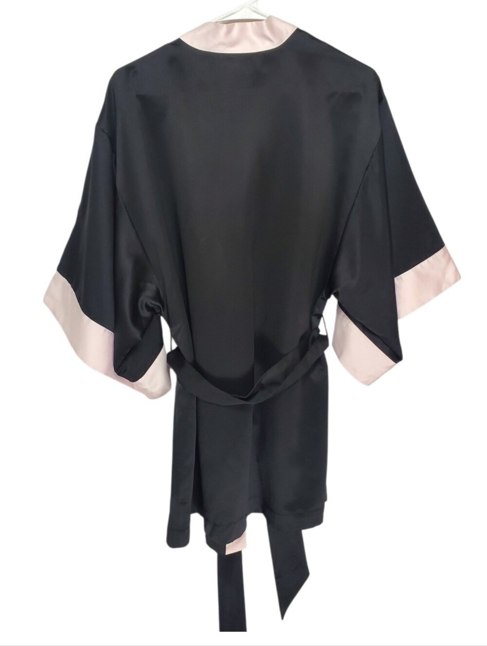 🟢2669 * Victoria's Secret Satin Kimono Robe Logo Black Pink One Size - Picture 2 of 12